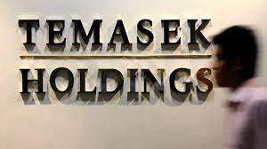 Temasek has cut the compensation of the team that recommended investing in the now-bankrupt cryptocurrency exchange FTX.